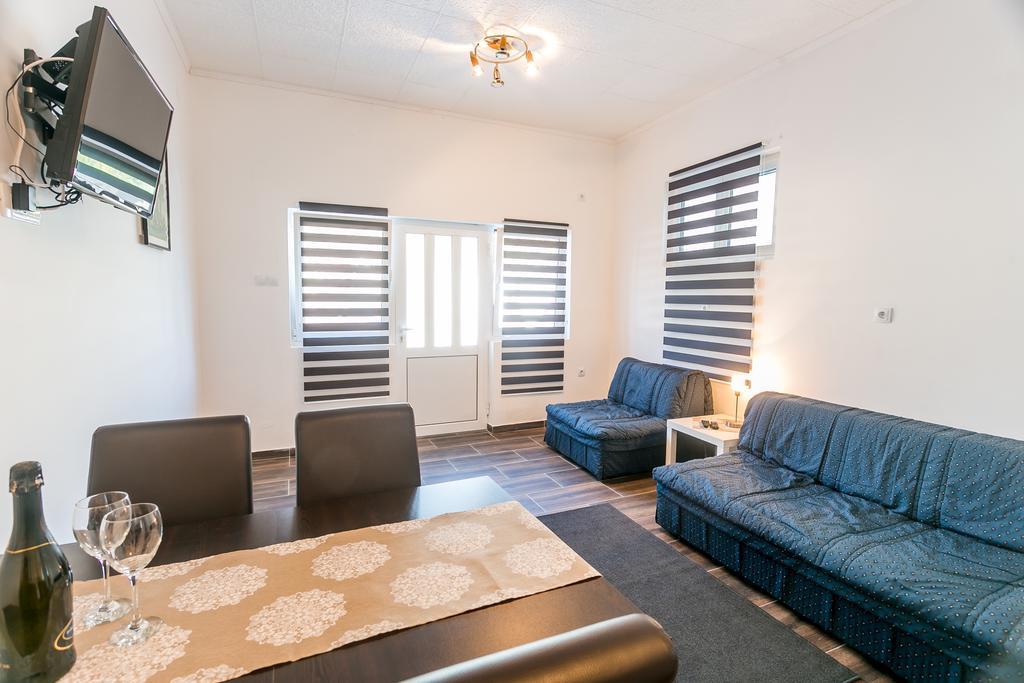 Tramonto Apartments Radanovići Екстериор снимка