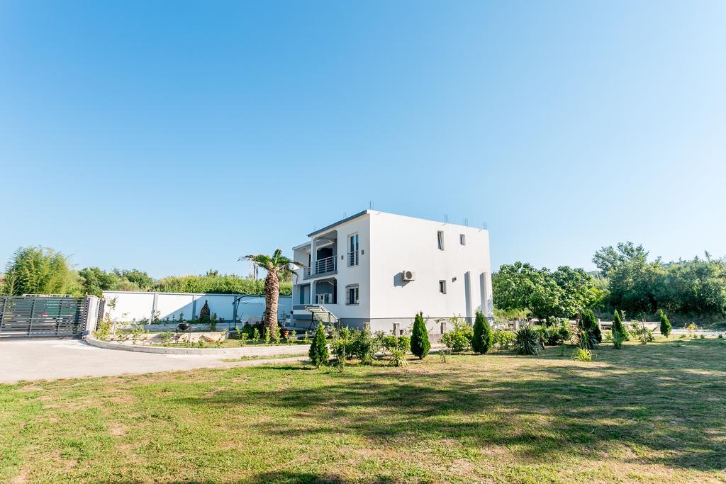 Tramonto Apartments Radanovići Екстериор снимка