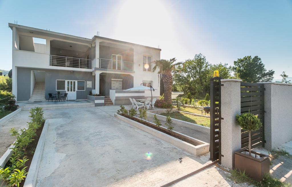 Tramonto Apartments Radanovići Екстериор снимка