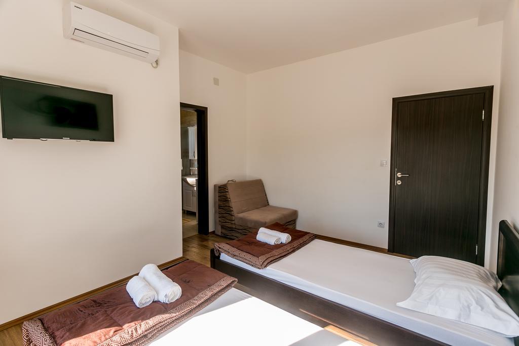 Tramonto Apartments Radanovići Екстериор снимка